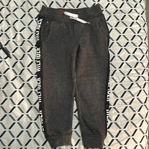 TH] Classic Gray Logo Joggers